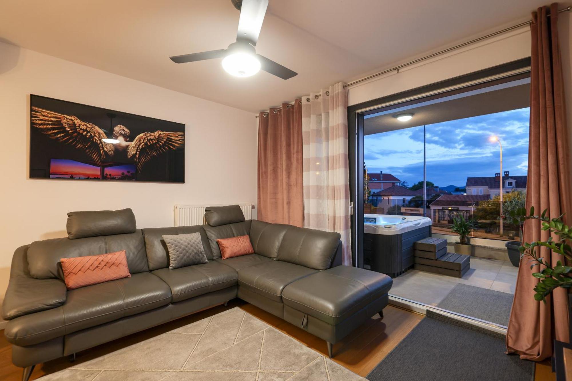 Luma Luxury Apartment With Jacuzzi ซาดาร์ ภายนอก รูปภาพ